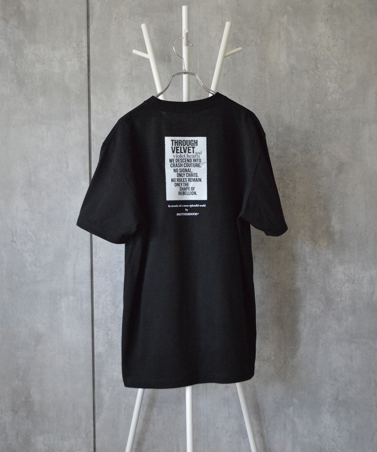 ご予約商品「7月末発送」【ROMANTIC DISRUPTION】Velvet Rebellion Tee Shirt