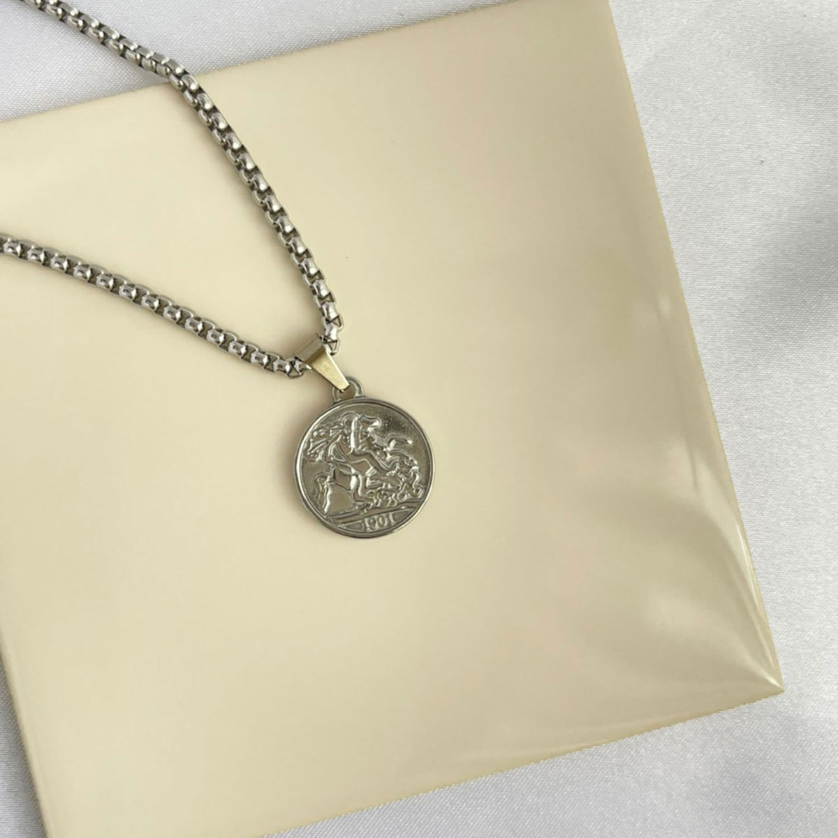 【Elizabeth Coin Necklace】サージカル ステンレス エリザベス コイン ネックレス(UNISEX)