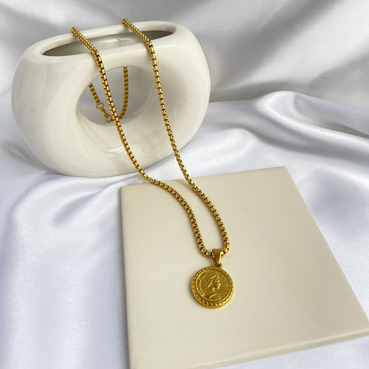 【Elizabeth Coin Necklace】サージカル ステンレス エリザベス コイン ネックレス(UNISEX)